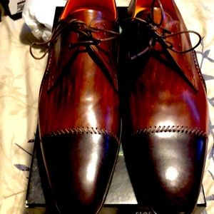 Mid-Brown Men’s shoes!! items in my closet are 💯